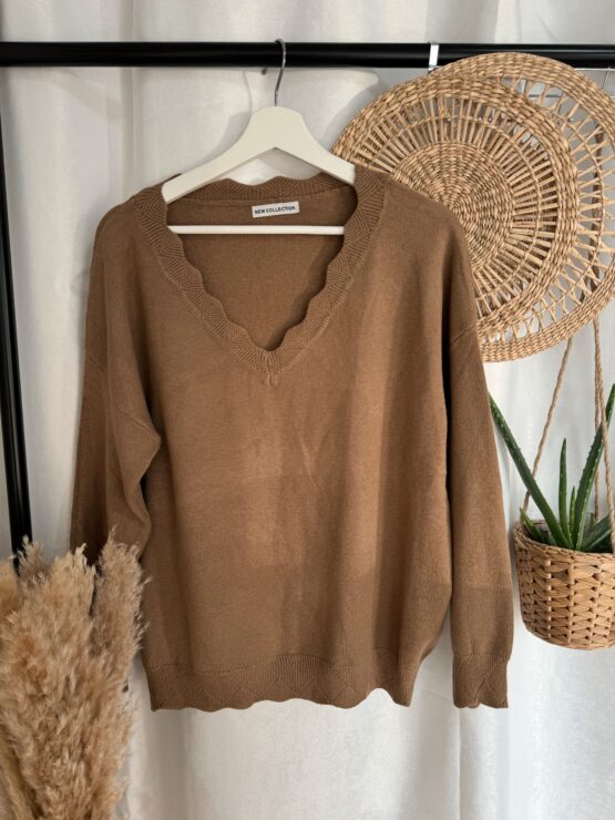 0173 Pullover mit Spitzen V Auschnitt in vielen Farben – Bild 4