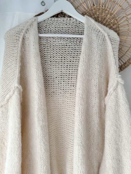 0180 lookforward x Sarah Cardigan in rosa, lieder, hellgrün, schwarz, dunkelgrün, beige – Bild 13