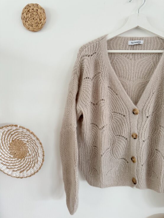 0219 Cardigan in beige, braun, weinrot & khaki - Image 2