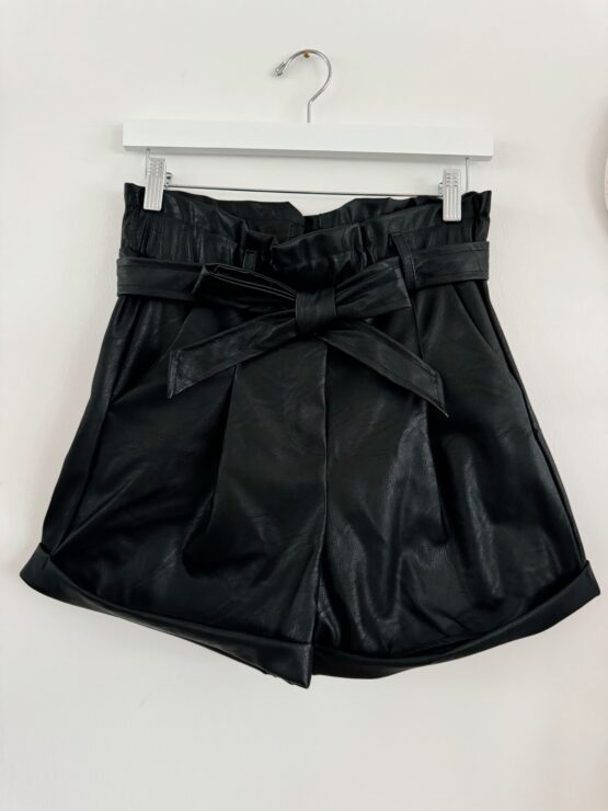 0222 Lederimitatshort in schwarz und cognac - Image 5