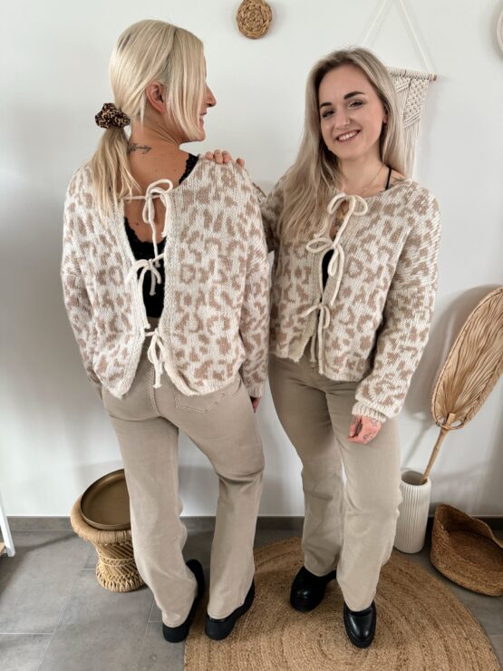 0226  Leo Kuschel Cardigan