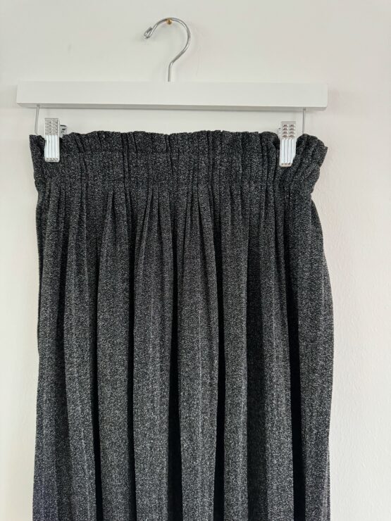 0240 Plisseerock in schwarz und silber – Bild 2