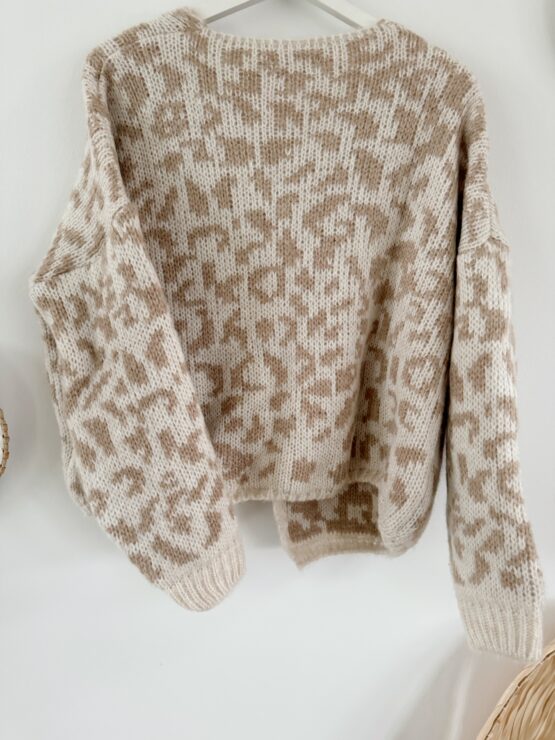 0226  Leo Kuschel Cardigan - Image 5