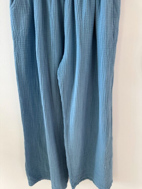 0308 Musselin Joggpants mit weitem Bein – dein perfekter Mix aus Style & Komfort! – Bild 6
