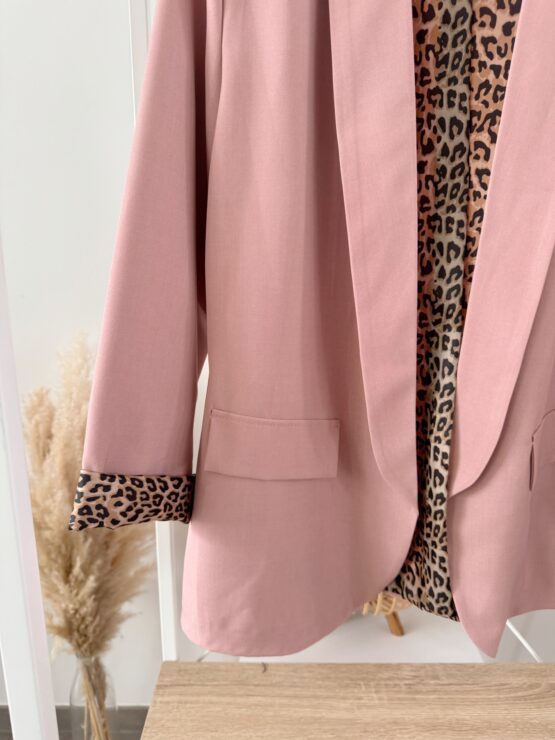 0297 Blazer mit Leo Print Innenfutter in pink, flieder, beige, schwarz, hellblau – Bild 8