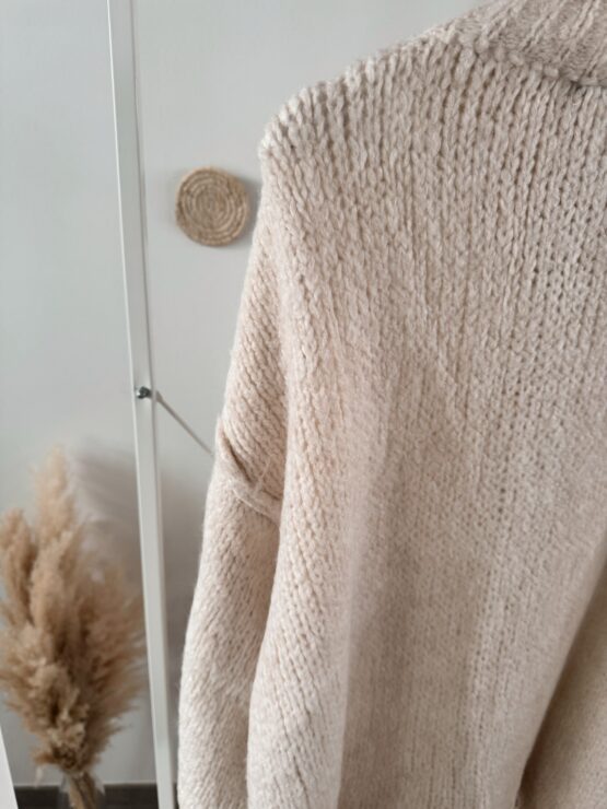 0296 Cardigan mit goldenen Knöpfen – Bild 25