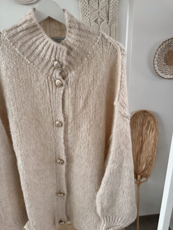0296 Cardigan mit goldenen Knöpfen – Bild 27