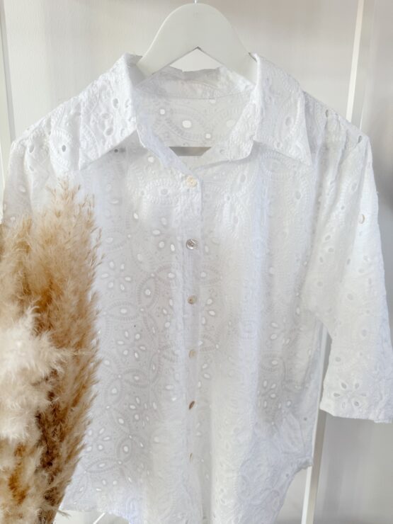 0339 ✨ Romantische Broderie-Bluse – Eleganz trifft auf Boho-Vibes! ✨