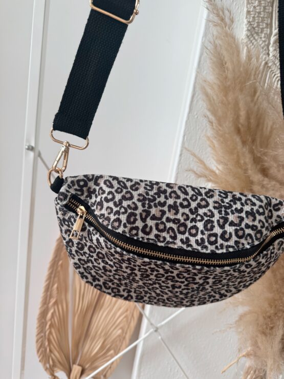 391 ✨ Stylisch, wild & super praktisch – deine neue Lieblings-Bag ✨ - Image 3