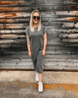 390 ✨ Locker-leicht & perfekt für jeden Tag – dein neues T-Shirtkleid in Pink oder Anthrazit ✨