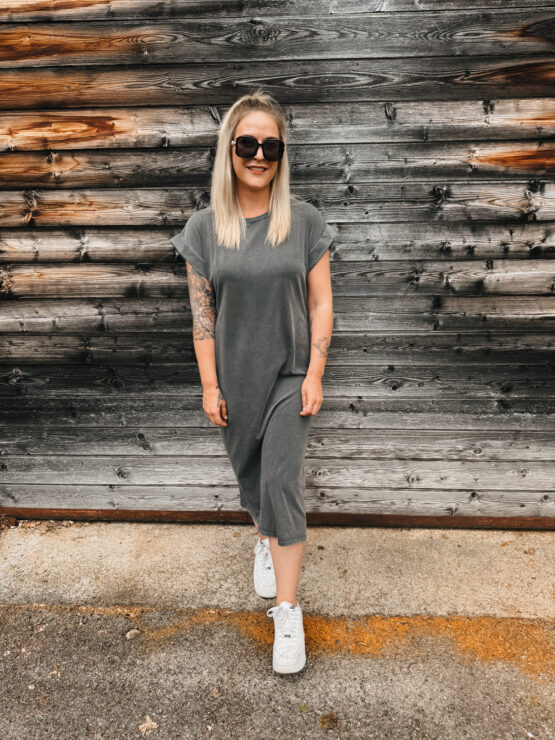 390 ✨ Locker-leicht & perfekt für jeden Tag – dein neues T-Shirtkleid in Pink oder Anthrazit ✨