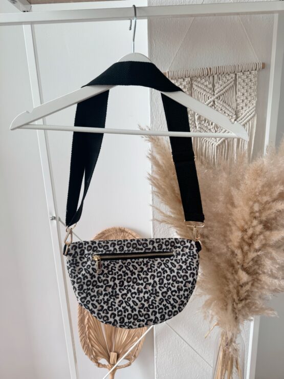 391 ✨ Stylisch, wild & super praktisch – deine neue Lieblings-Bag ✨ - Image 5