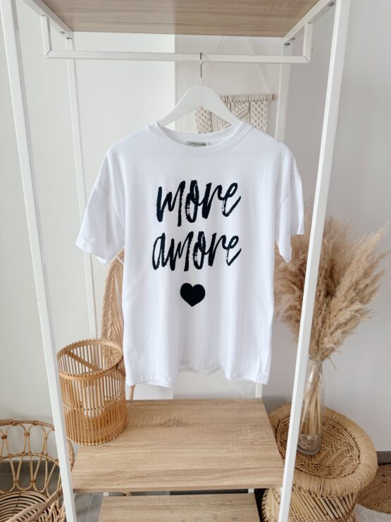 384 „More Amore“ Shirt – weil die Welt mehr Liebe braucht! - Image 7