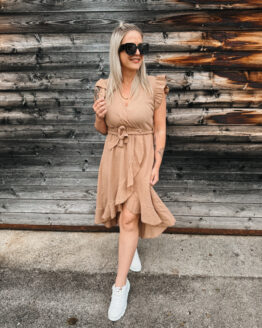 379 ✨ Luftig, locker & ein echter Sommertraum – unser neues Volantkleid ist da! ✨