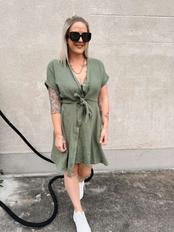 376 ✨ Musselin Hemdblusenkleid mit Bindung – casual chic & einfach bezaubernd ✨