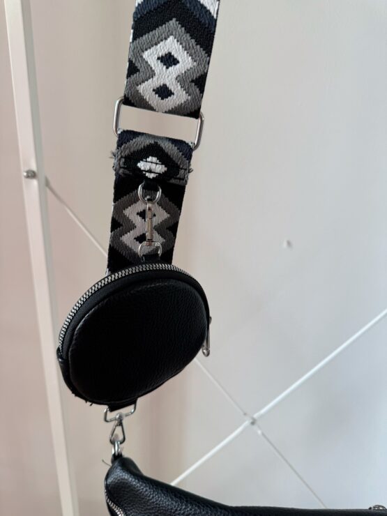 LIMITIERT 🖤 Stylisch, praktisch & ready für jedes Abenteuer – unsere Crossbody-Bag im Boho-Look 🖤 – Bild 4