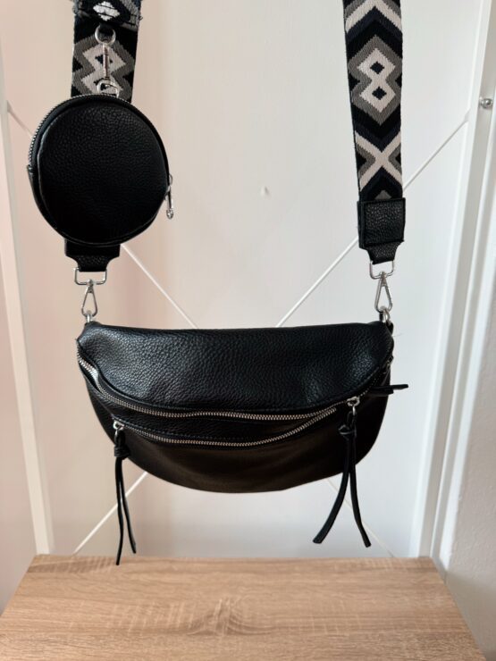 LIMITIERT 🖤 Stylisch, praktisch & ready für jedes Abenteuer – unsere Crossbody-Bag im Boho-Look 🖤
