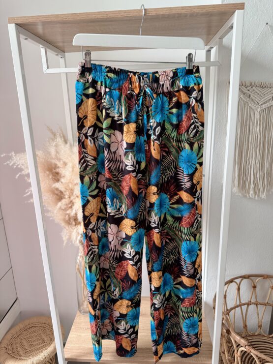 415 🌸 Tropenhose mit Blumenprint – dein farbenfroher Summer Vibe ✨ – Bild 4