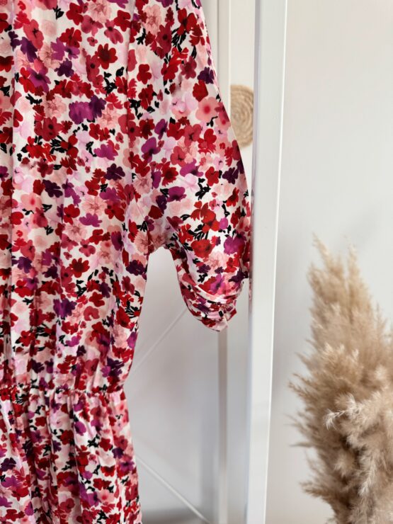 408 lookforward x Sarah 🌸 Romantik pur – dein neues Sommerkleid in Blütenmeer-Optik 🌸 – Bild 3