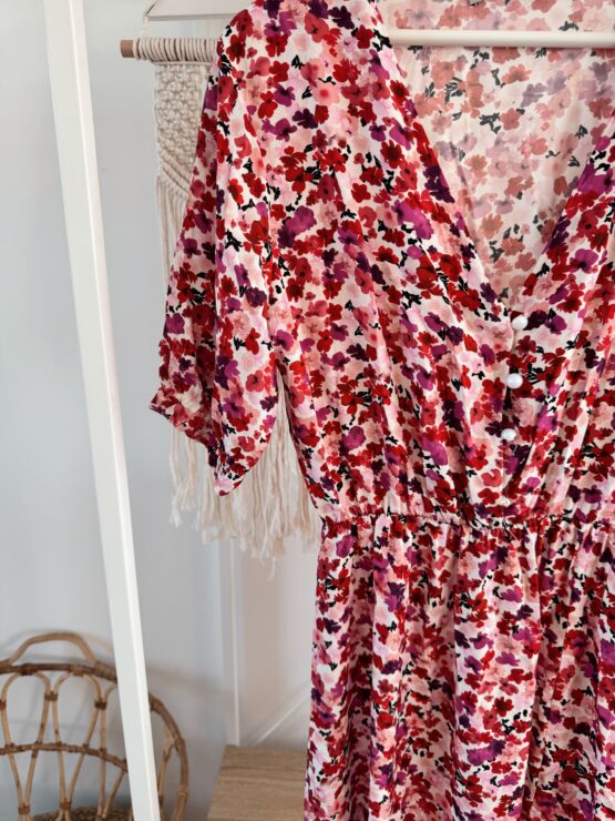 408 lookforward x Sarah 🌸 Romantik pur – dein neues Sommerkleid in Blütenmeer-Optik 🌸 – Bild 9