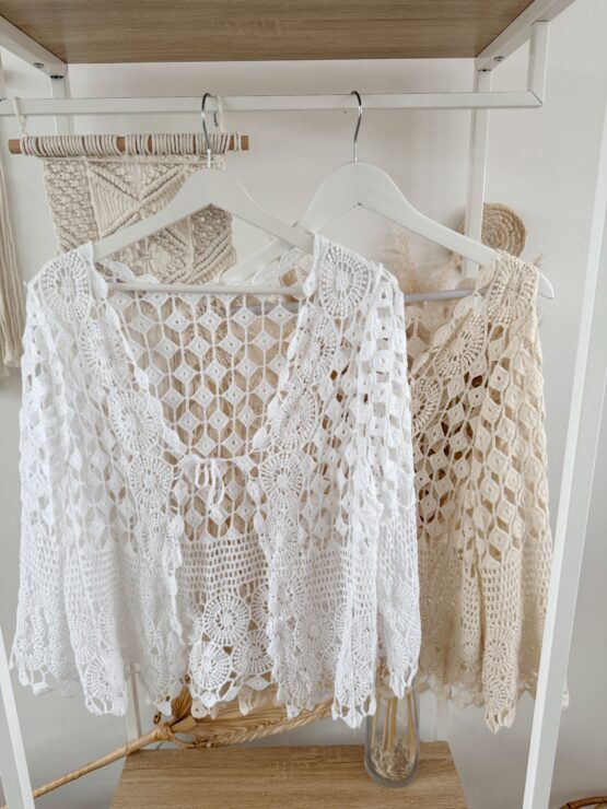 LIMITED BOHO KOLLEKTION 400 🌿 Boho Lace Cardigan – Häkel-Liebe mit Glockenärmeln🌿 – Bild 9