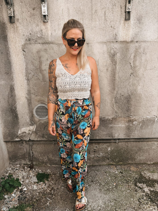 415 🌸 Tropenhose mit Blumenprint – dein farbenfroher Summer Vibe ✨ – Bild 15