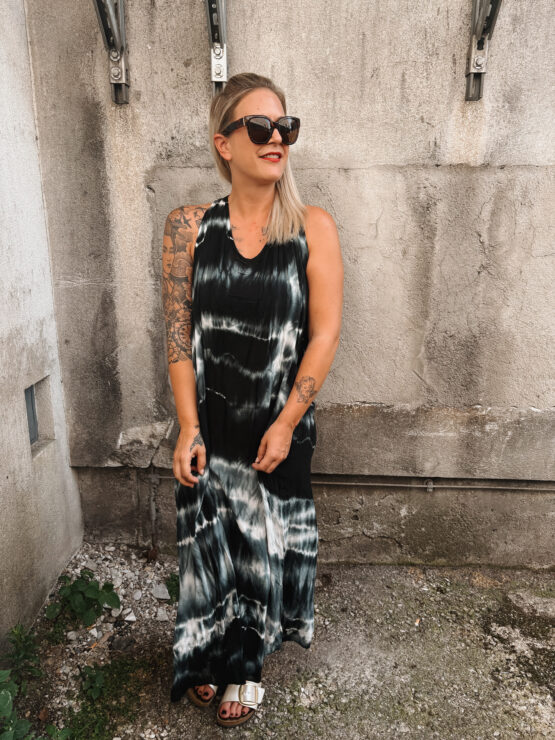 413 LIMITED KOLLEKTION 🖤 Tie-Dye-Sommerkleid – Boho-Vibes.