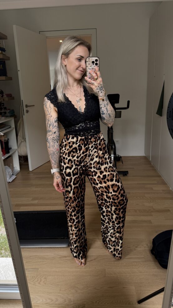 321✨ Palazzo-Hose im Leo-Print ✨