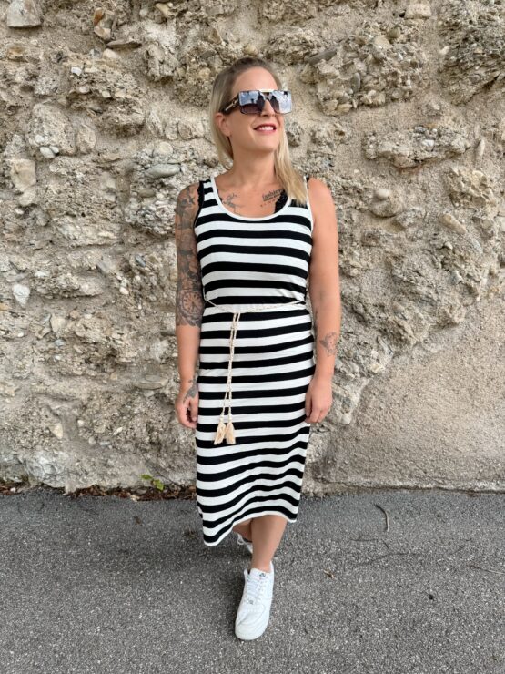 320 ✨ Gestreiftes Jersey-Kleid mit Bindegürtel ✨