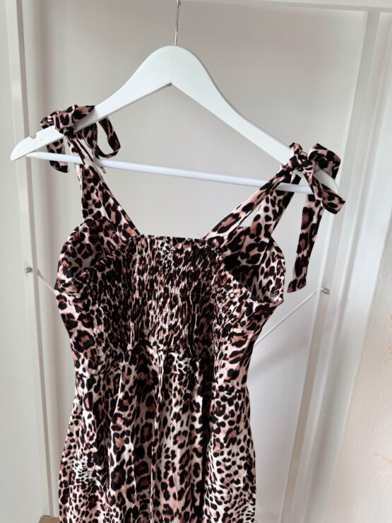 436 🐆 Leo-Liebe zum Binden – das Kleid für deinen Wild & Free Moment 🐆 – Bild 3
