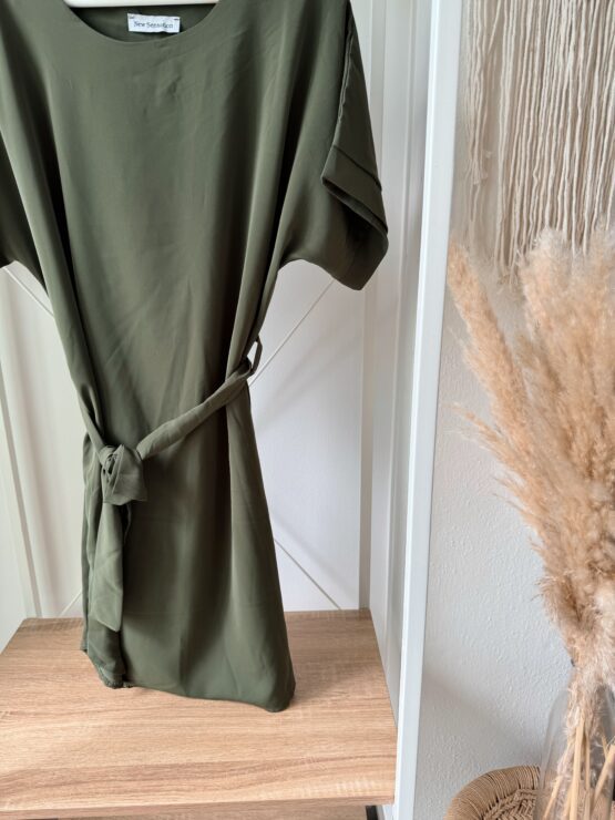 438 💫 Easy Chic – Kleid mit Bindegürtel für deinen Everyday-Glow 💫 – Bild 3