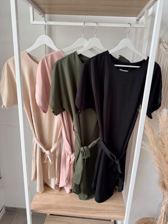438 💫 Easy Chic – Kleid mit Bindegürtel für deinen Everyday-Glow 💫