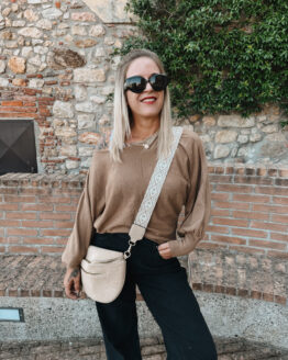 004 ✨ Oversize Longsleeve mit Statement-Ärmeln ✨