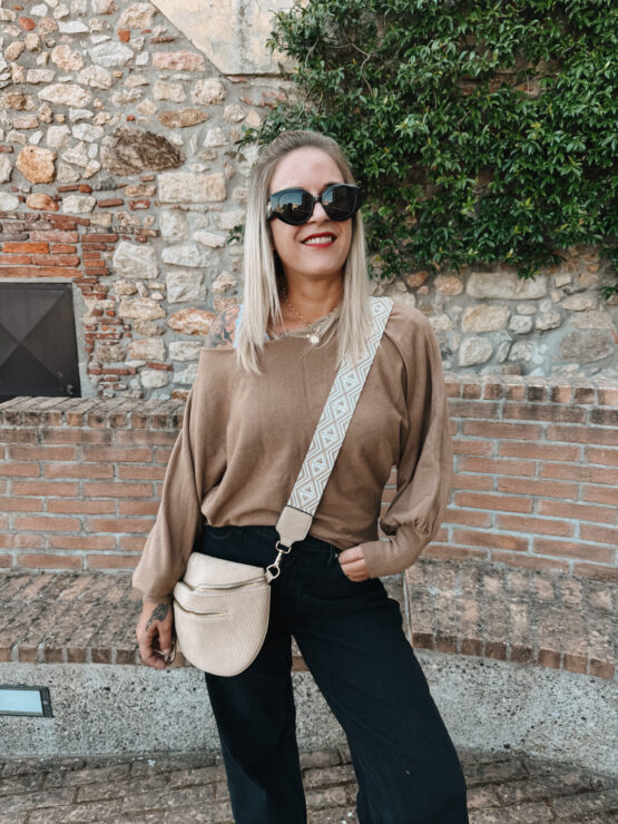 004 ✨ Oversize Longsleeve mit Statement-Ärmeln ✨