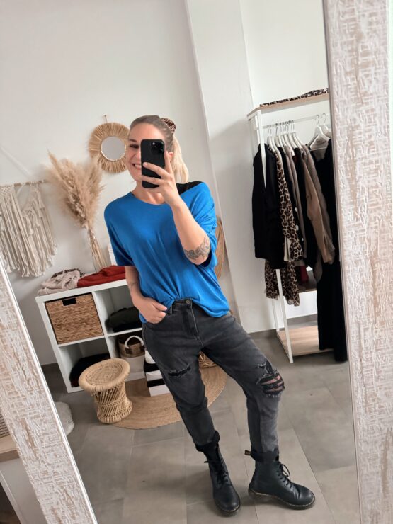 ☁️ Artikel 036 – Leichtes Oversize-Shirt mit V-Ausschnitt in vielen Farben ☁️ – Bild 21