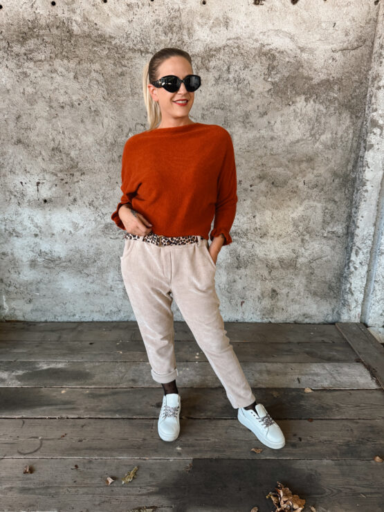 044 🌸 Verspielt & cozy – dein Strickpullover mit Rüschenärmeln 🌸 – Bild 14