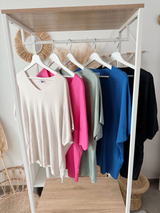 ☁️ Artikel 036 – Leichtes Oversize-Shirt mit V-Ausschnitt in vielen Farben ☁️