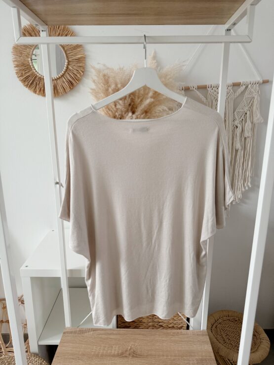 ☁️ Artikel 036 – Leichtes Oversize-Shirt mit V-Ausschnitt in vielen Farben ☁️ – Bild 4