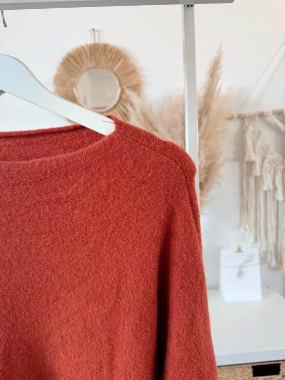 044 🌸 Verspielt & cozy – dein Strickpullover mit Rüschenärmeln 🌸 – Bild 3