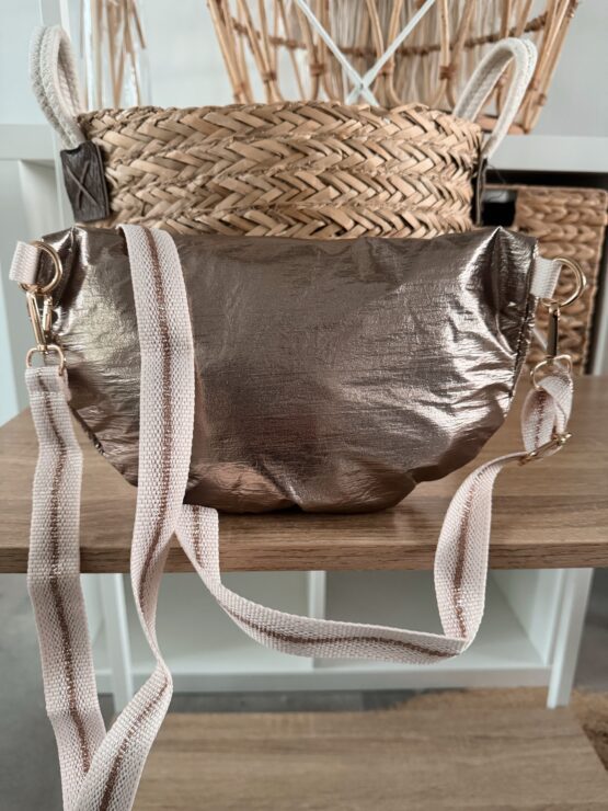 060 Metallic Crossbody Bag in bronze, silber & gold - Image 4