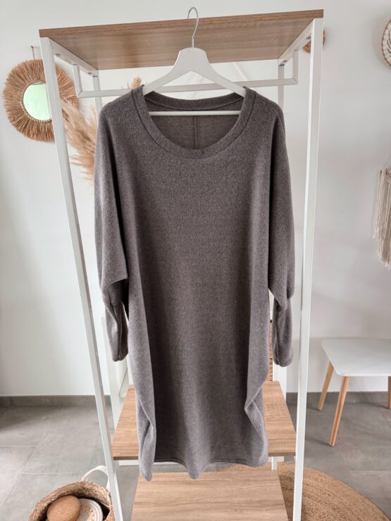 058 Pulloverkleid Midi Länge - Plus Size geeignet - in 5 Farben - Image 7